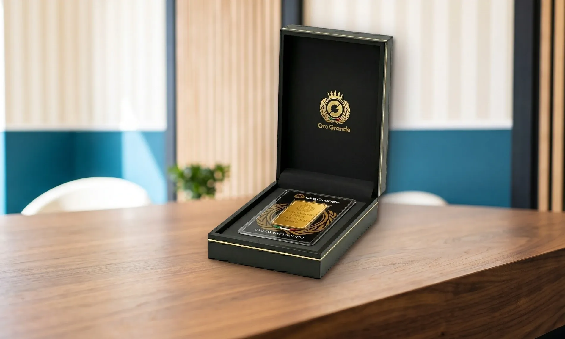 Lingotto d’oro Oro Grande da 100 grammi nella card, dentro il cofanetto regalo